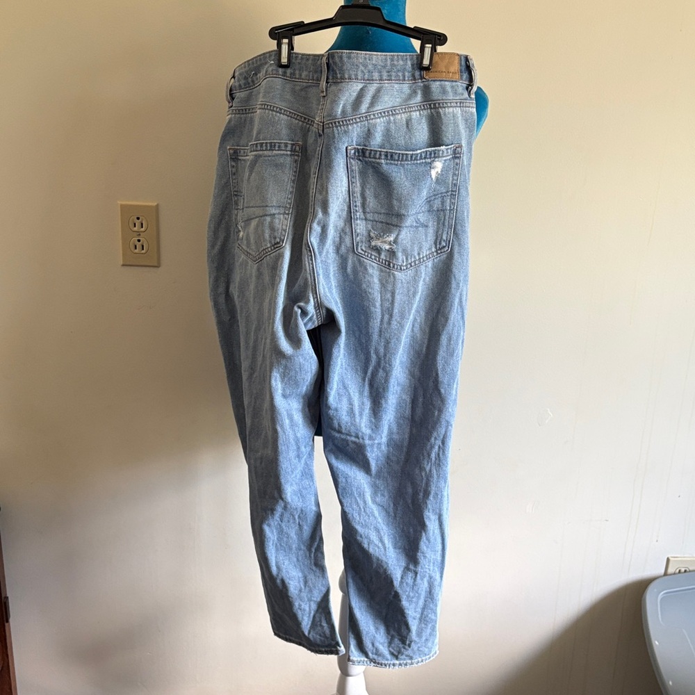 American Eagle Outfitters Light Blue Distressed Ripped Jeans - Picture 2 of 5